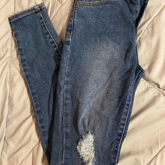 Selling these Tilly’s RSQ Jeans. - Picture 2 of 2
